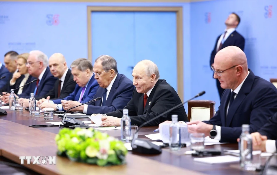 Thủ tướng Chính phủ Lê Minh Hưng hội kiến Tổng thống Nga Vladimir Putin Thủ tướng Chính phủ Lê Minh Hưng hội kiến Tổng thống Nga Vladimir Putin