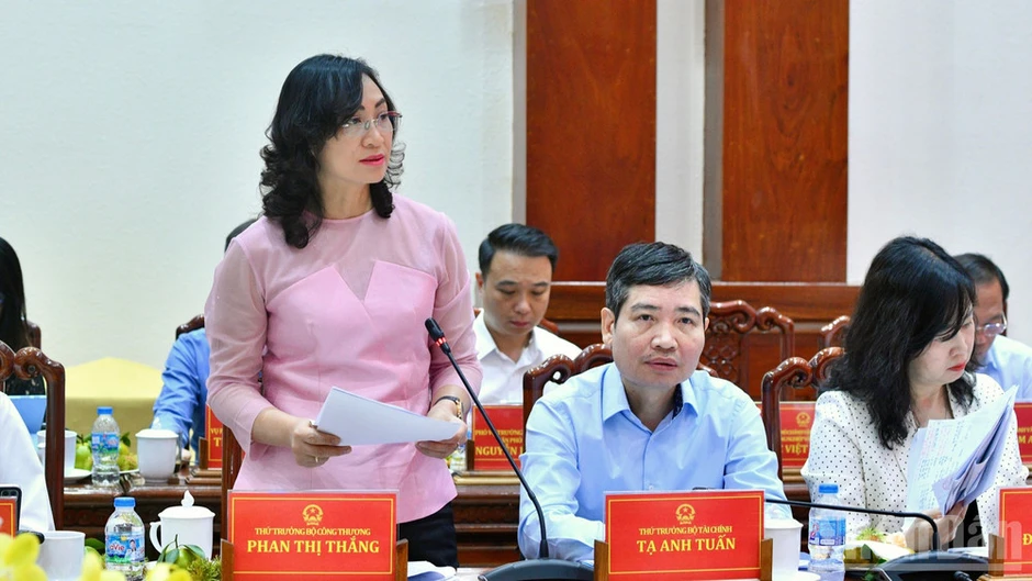 Thủ tướng Chính phủ Lê Minh Hưng làm việc với Ban Thường vụ Tỉnh ủy Đồng Tháp Thủ tướng Chính phủ Lê Minh Hưng làm việc với Ban Thường vụ Tỉnh ủy Đồng Tháp