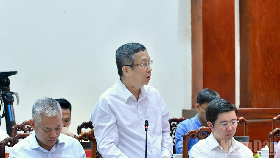Thủ tướng Chính phủ Lê Minh Hưng làm việc với Ban Thường vụ Tỉnh ủy Đồng Tháp Thủ tướng Chính phủ Lê Minh Hưng làm việc với Ban Thường vụ Tỉnh ủy Đồng Tháp