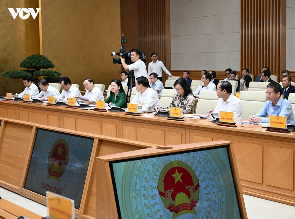 Thủ tướng Chính phủ Lê Minh Hưng làm việc với Ngân hàng Nhà nước Việt Nam Thủ tướng Chính phủ Lê Minh Hưng làm việc với Ngân hàng Nhà nước Việt Nam