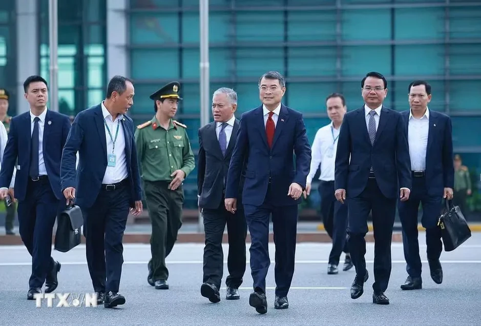Thủ tướng Chính phủ Lê Minh Hưng lên đường dự Hội nghị Cấp cao ASEAN Thủ tướng Chính phủ Lê Minh Hưng lên đường dự Hội nghị Cấp cao ASEAN