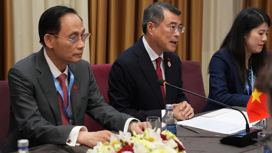 Thủ tướng Chính phủ tiếp Tổng Giám đốc Quỹ Đầu tư trực tiếp Nga Kiril Dmitriev Thủ tướng Chính phủ tiếp Tổng Giám đốc Quỹ Đầu tư trực tiếp Nga Kiril Dmitriev