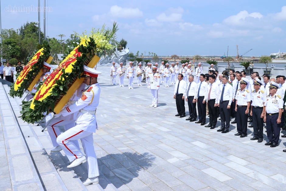 Thủ tướng: Chính sách với cán bộ không thể cào bằng