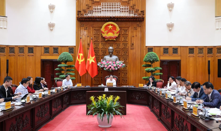 Thủ tướng: Điều hành giá xăng dầu linh hoạt, đẩy nhanh triển khai xăng sinh học Thủ tướng: Điều hành giá xăng dầu linh hoạt, đẩy nhanh triển khai xăng sinh học