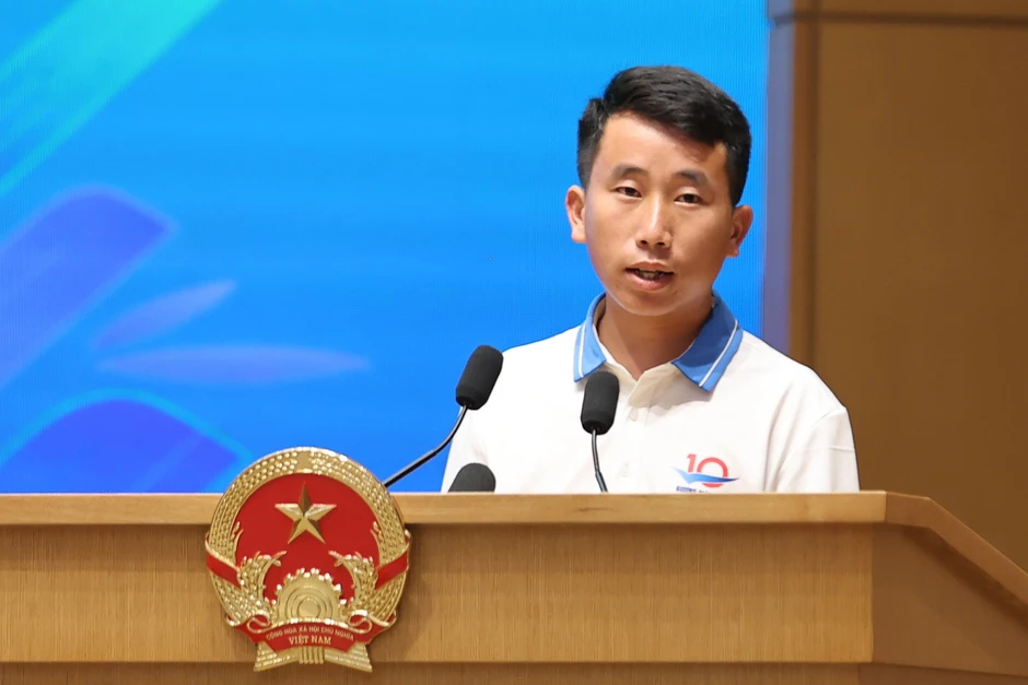 Thủ tướng: Đoàn viên, thanh niên hăng hái đi đầu thực hiện '6 tiên phong' Thủ tướng: Đoàn viên, thanh niên hăng hái đi đầu thực hiện '6 tiên phong'