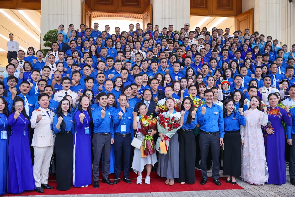 Thủ tướng: Đoàn viên, thanh niên hăng hái đi đầu thực hiện '6 tiên phong' Thủ tướng: Đoàn viên, thanh niên hăng hái đi đầu thực hiện '6 tiên phong'