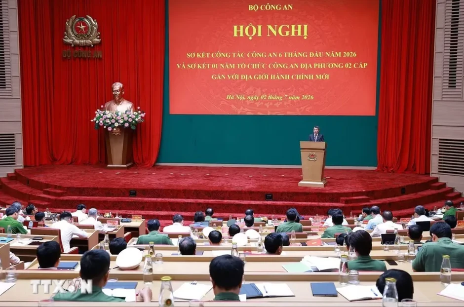 Thủ tướng dự Hội nghị sơ kết công tác công an 6 tháng đầu năm 2026 Thủ tướng dự Hội nghị sơ kết công tác công an 6 tháng đầu năm 2026