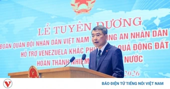 Thủ tướng dự lễ tuyên dương Đoàn hỗ trợ Venezuela khắc phục hậu quả động đất
