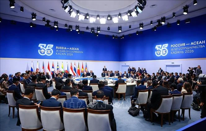 Thủ tướng dự Phiên họp toàn thể Hội nghị Cấp cao Kỷ niệm 35 năm quan hệ ASEAN - Nga Thủ tướng dự Phiên họp toàn thể Hội nghị Cấp cao Kỷ niệm 35 năm quan hệ ASEAN - Nga