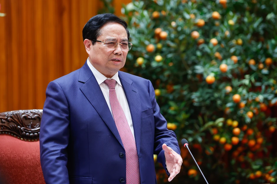 Thủ tướng: Dứt khoát không để thiếu xăng dầu trong mọi trường hợp, xem xét bố trí ngân sách để hỗ trợ bình ổn giá Thủ tướng: Dứt khoát không để thiếu xăng dầu trong mọi trường hợp, xem xét bố trí ngân sách để hỗ trợ bình ổn giá