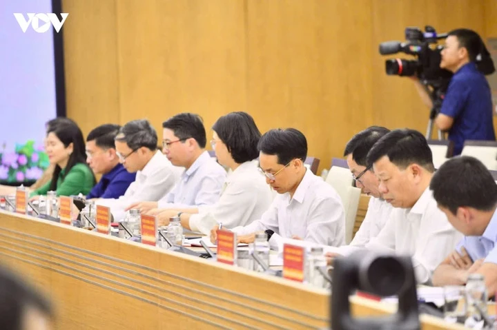 Thủ tướng: Hải Phòng phải đi đầu đổi mới mô hình tăng trưởng