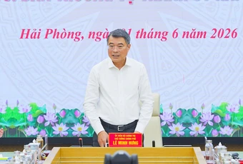 Thủ tướng: Hải Phòng phải đi đầu đổi mới mô hình tăng trưởng