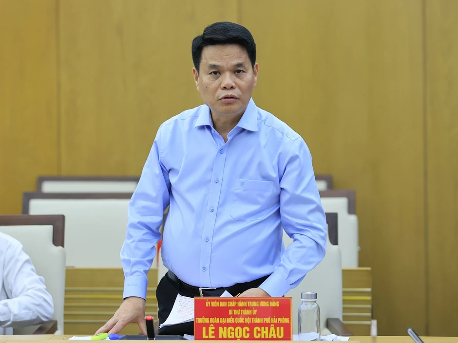 Thủ tướng: Hải Phòng phải tiên phong đổi mới mô hình tăng trưởng Thủ tướng: Hải Phòng phải tiên phong đổi mới mô hình tăng trưởng