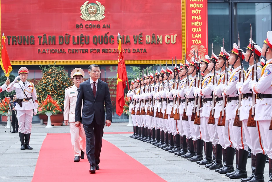 Thủ tướng: Hiện đại hóa phương thức quản trị, xây dựng nền hành chính phục vụ Thủ tướng: Hiện đại hóa phương thức quản trị, xây dựng nền hành chính phục vụ