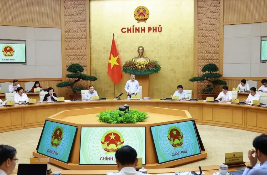 Thủ tướng: Khẩn trương hoàn thiện dự án luật, nghị quyết, bảo đảm chất lượng, tiến độ, hiệu quả Thủ tướng: Khẩn trương hoàn thiện dự án luật, nghị quyết, bảo đảm chất lượng, tiến độ, hiệu quả