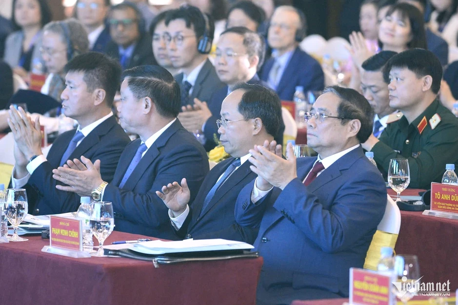 Thủ tướng: Khó khăn của doanh nghiệp cũng là việc của Chính phủ Thủ tướng: Khó khăn của doanh nghiệp cũng là việc của Chính phủ