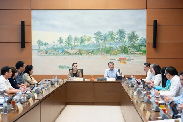 Thủ tướng: Không chấp nhận tăng trưởng cao mà đánh đổi bằng bất ổn vĩ mô Thủ tướng: Không chấp nhận tăng trưởng cao mà đánh đổi bằng bất ổn vĩ mô