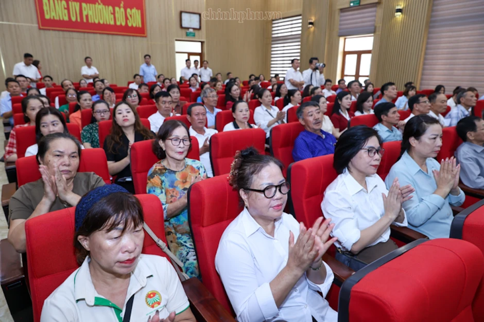 Thủ tướng: Không để giá đất tăng cao, bảo đảm chỗ ở cho người dân Thủ tướng: Không để giá đất tăng cao, bảo đảm chỗ ở cho người dân