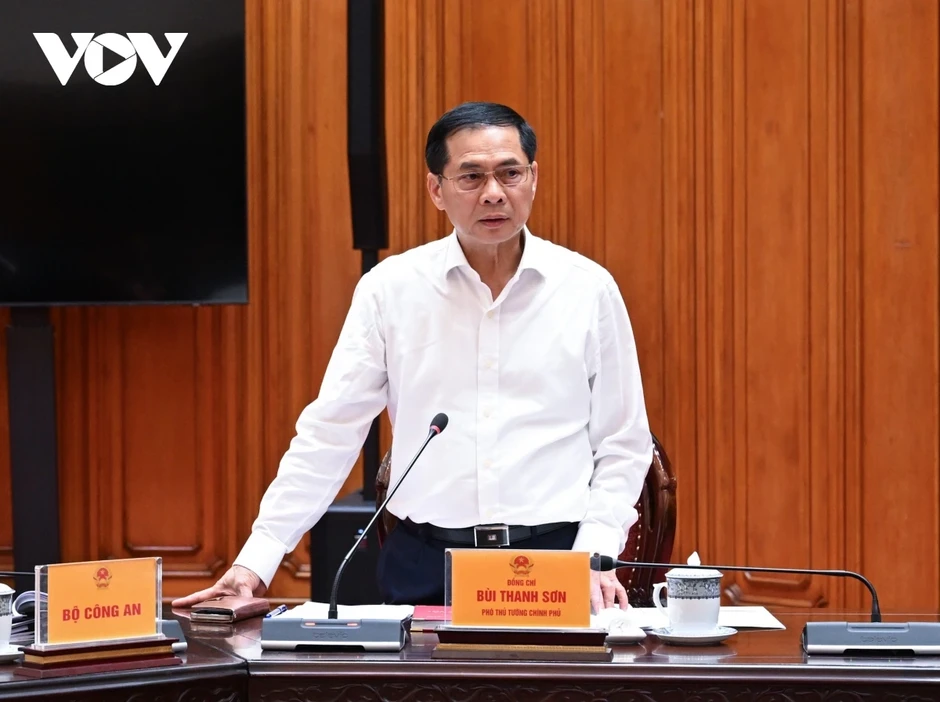 Thủ tướng: Không để thiếu xăng dầu trong bất cứ hoàn cảnh nào Thủ tướng: Không để thiếu xăng dầu trong bất cứ hoàn cảnh nào