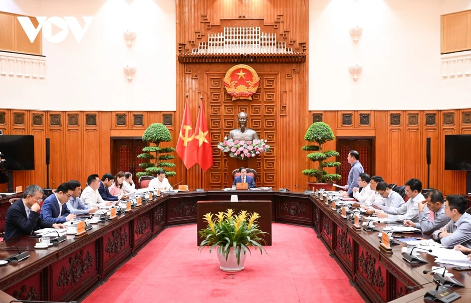 Thủ tướng: Không để thiếu xăng dầu trong bất cứ hoàn cảnh nào Thủ tướng: Không để thiếu xăng dầu trong bất cứ hoàn cảnh nào