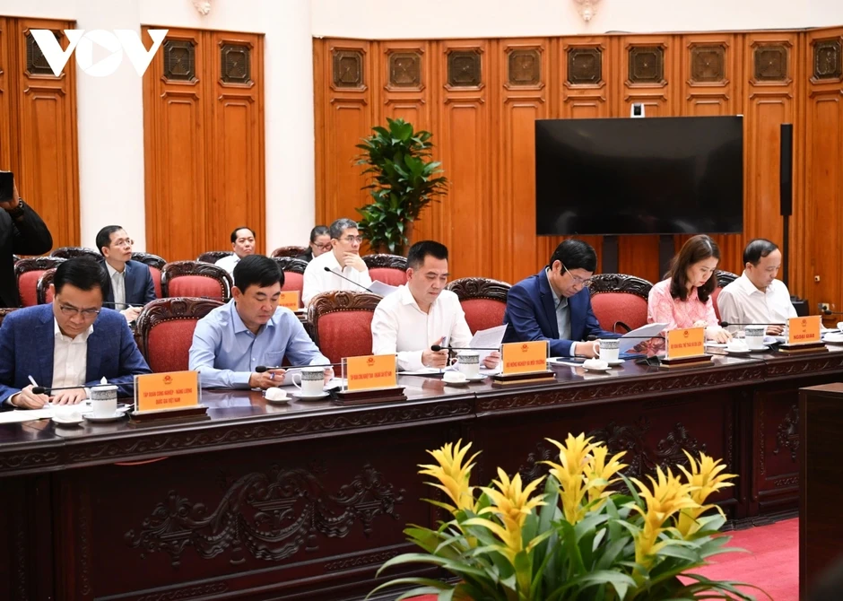 Thủ tướng: Không để thiếu xăng dầu trong bất cứ hoàn cảnh nào Thủ tướng: Không để thiếu xăng dầu trong bất cứ hoàn cảnh nào