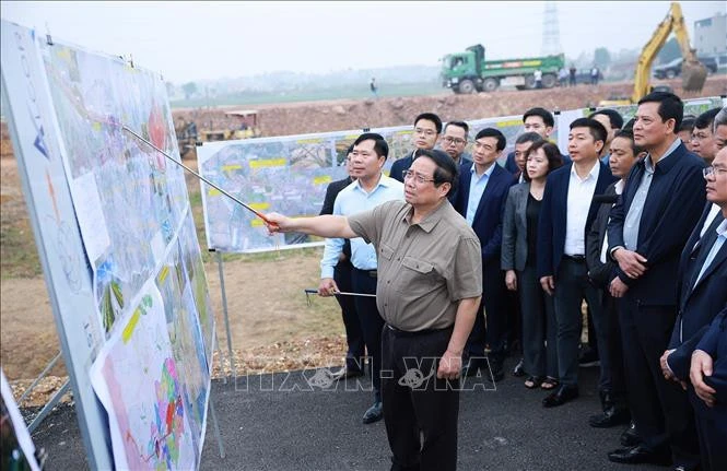 Thủ tướng kiểm tra tiến độ thi công dự án Cảng hàng không quốc tế Gia Bình Thủ tướng kiểm tra tiến độ thi công dự án Cảng hàng không quốc tế Gia Bình