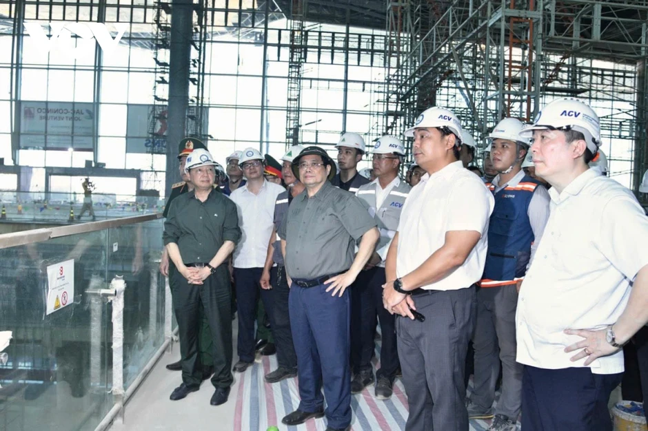Thủ tướng kiểm tra tiến độ xây sân bay Long Thành