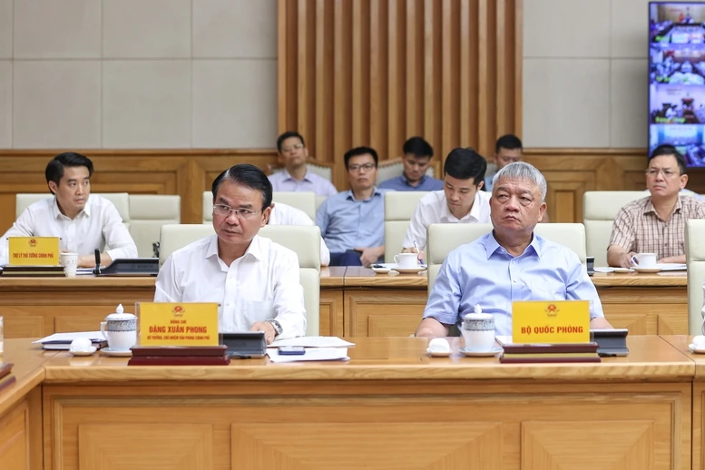 Thủ tướng: Kiên quyết không lùi tiến độ các dự án trọng điểm quốc gia nếu không có lý do chính đáng