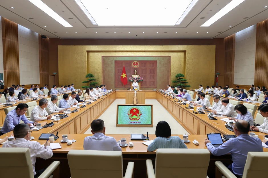 Thủ tướng Lê Minh Hưng: Bộ Ngoại giao khẩn trương xây dựng KPI đánh giá cán bộ, công chức Thủ tướng Lê Minh Hưng: Bộ Ngoại giao khẩn trương xây dựng KPI đánh giá cán bộ, công chức