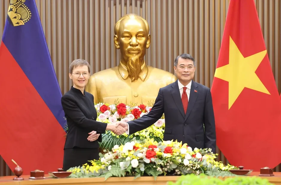 Thủ tướng Lê Minh Hưng chủ trì lễ đón chính thức Thủ tướng Liechtenstein Thủ tướng Lê Minh Hưng chủ trì lễ đón chính thức Thủ tướng Liechtenstein