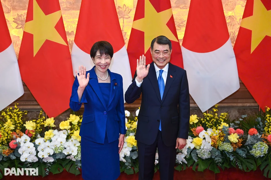 Thủ tướng Lê Minh Hưng chủ trì lễ đón Thủ tướng Nhật Bản Thủ tướng Lê Minh Hưng chủ trì lễ đón Thủ tướng Nhật Bản