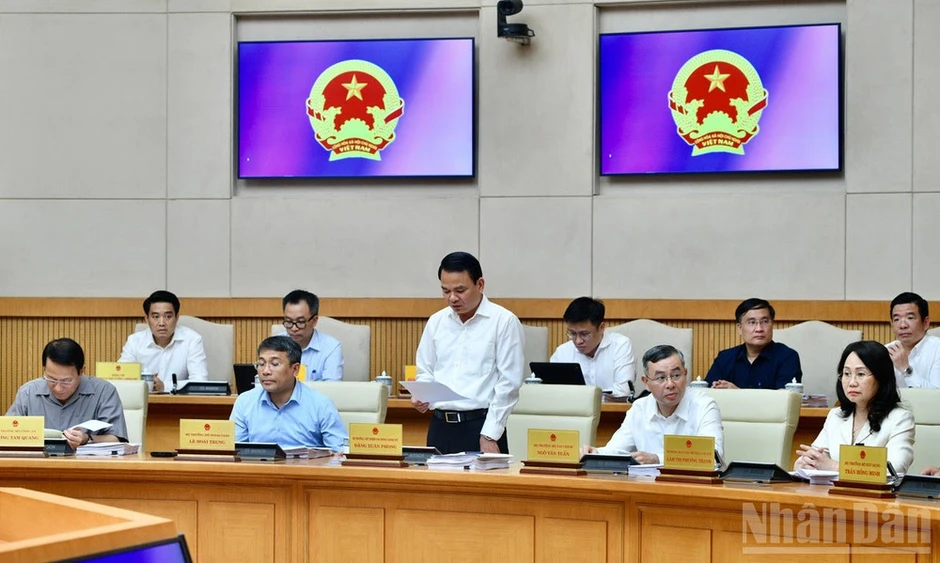 Thủ tướng Lê Minh Hưng chủ trì phiên họp Chính phủ thường kỳ tháng 4