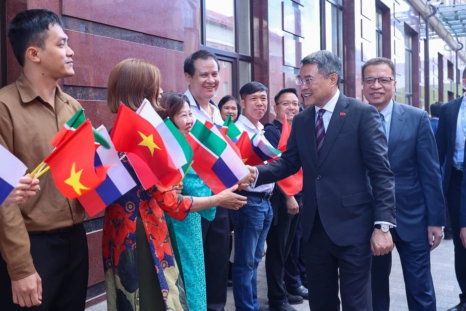 Thủ tướng Lê Minh Hưng đến Kazan, bắt đầu chuyến công tác tại Nga Thủ tướng Lê Minh Hưng đến Kazan, bắt đầu chuyến công tác tại Nga