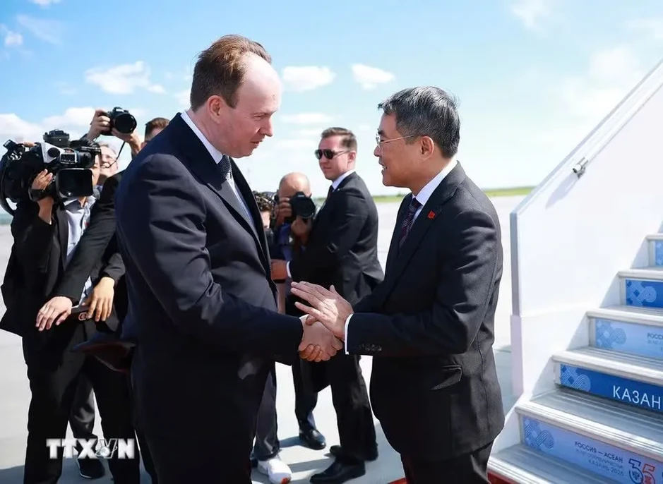 Thủ tướng Lê Minh Hưng đến Kazan dự Hội nghị Cấp cao kỷ niệm 35 năm quan hệ ASEAN-Nga Thủ tướng Lê Minh Hưng đến Kazan dự Hội nghị Cấp cao kỷ niệm 35 năm quan hệ ASEAN-Nga
