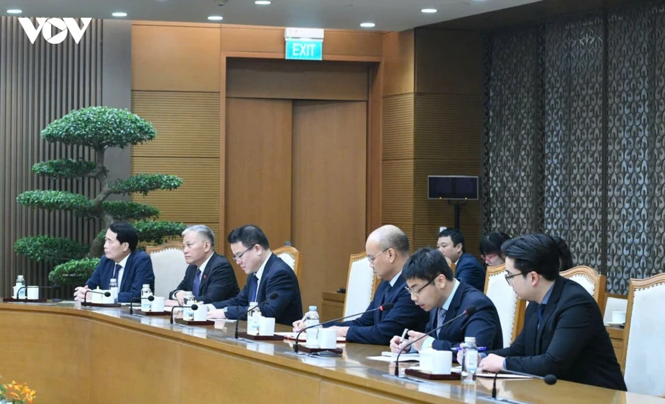 Thủ tướng Lê Minh Hưng điện đàm với Thủ tướng Canada Mark Carney Thủ tướng Lê Minh Hưng điện đàm với Thủ tướng Canada Mark Carney