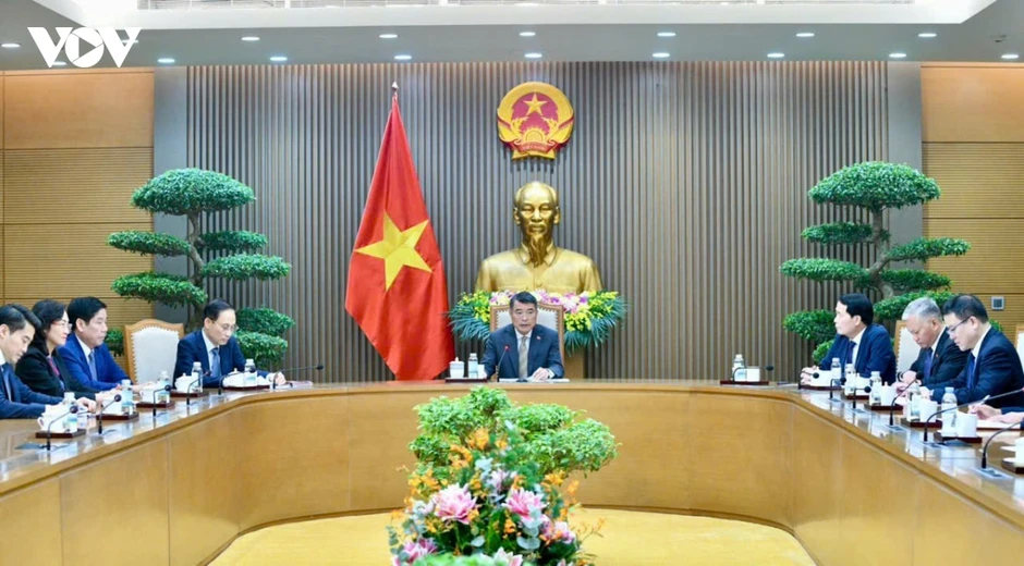 Thủ tướng Lê Minh Hưng điện đàm với Thủ tướng Canada Mark Carney Thủ tướng Lê Minh Hưng điện đàm với Thủ tướng Canada Mark Carney