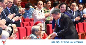 Thủ tướng Lê Minh Hưng dự Hội nghị tri ân người có công với cách mạng toàn quốc