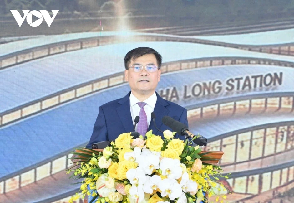 Thủ tướng Lê Minh Hưng dự lễ khởi công đường sắt tốc độ cao Hà Nội - Quảng Ninh Thủ tướng Lê Minh Hưng dự lễ khởi công đường sắt tốc độ cao Hà Nội - Quảng Ninh