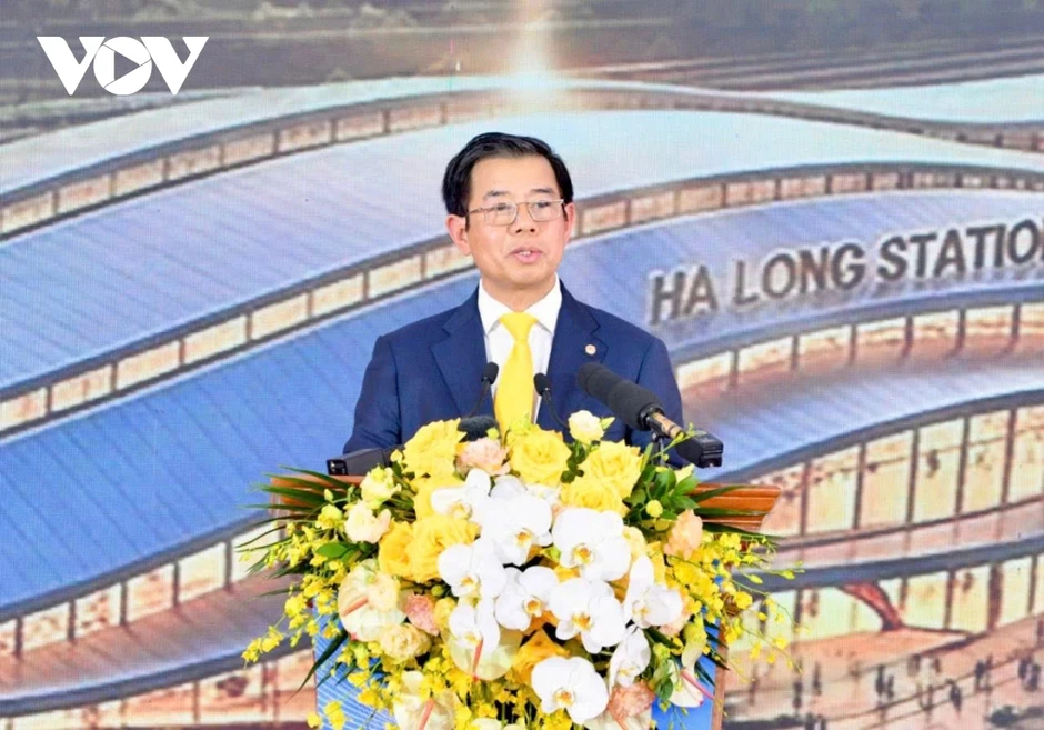 Thủ tướng Lê Minh Hưng dự lễ khởi công đường sắt tốc độ cao Hà Nội - Quảng Ninh Thủ tướng Lê Minh Hưng dự lễ khởi công đường sắt tốc độ cao Hà Nội - Quảng Ninh