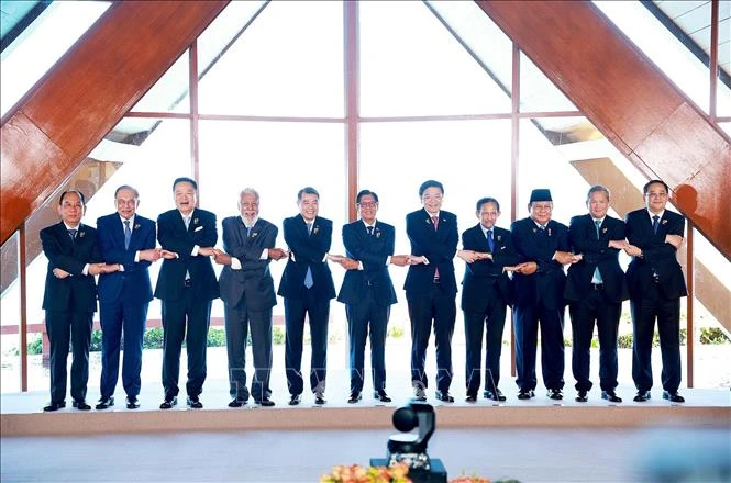 Thủ tướng Lê Minh Hưng dự Phiên họp hẹp của lãnh đạo các nước ASEAN Thủ tướng Lê Minh Hưng dự Phiên họp hẹp của lãnh đạo các nước ASEAN