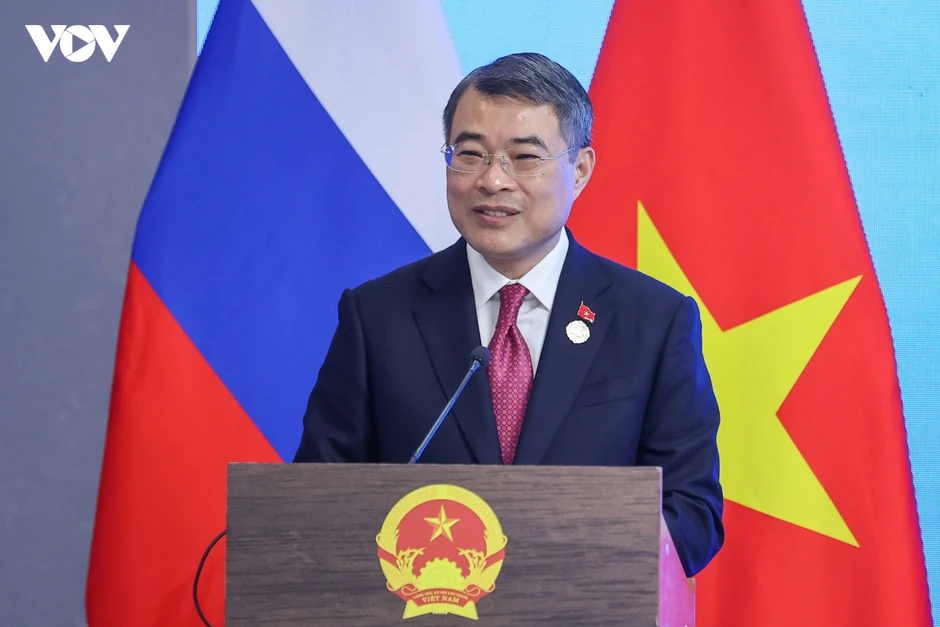 Thủ tướng Lê Minh Hưng gặp mặt các cơ quan đại diện, cộng đồng người Việt tại Nga Thủ tướng Lê Minh Hưng gặp mặt các cơ quan đại diện, cộng đồng người Việt tại Nga