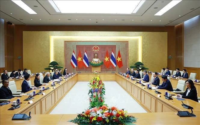 Thủ tướng Lê Minh Hưng hội kiến Chủ tịch Quốc hội kiêm Chủ tịch Hạ viện Thái Lan Thủ tướng Lê Minh Hưng hội kiến Chủ tịch Quốc hội kiêm Chủ tịch Hạ viện Thái Lan