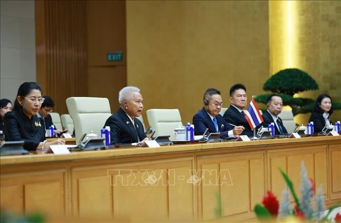 Thủ tướng Lê Minh Hưng hội kiến Chủ tịch Quốc hội kiêm Chủ tịch Hạ viện Thái Lan Thủ tướng Lê Minh Hưng hội kiến Chủ tịch Quốc hội kiêm Chủ tịch Hạ viện Thái Lan