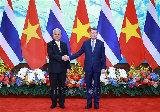 Thủ tướng Lê Minh Hưng hội kiến Chủ tịch Quốc hội kiêm Chủ tịch Hạ viện Thái Lan Thủ tướng Lê Minh Hưng hội kiến Chủ tịch Quốc hội kiêm Chủ tịch Hạ viện Thái Lan
