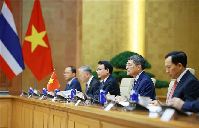 Thủ tướng Lê Minh Hưng hội kiến Chủ tịch Quốc hội kiêm Chủ tịch Hạ viện Thái Lan Thủ tướng Lê Minh Hưng hội kiến Chủ tịch Quốc hội kiêm Chủ tịch Hạ viện Thái Lan