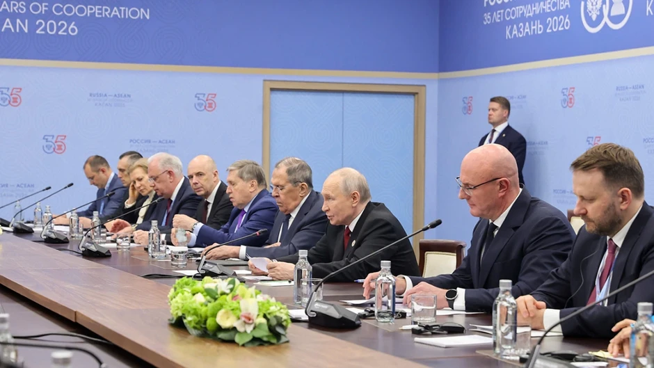 Thủ tướng Lê Minh Hưng hội kiến Tổng thống Nga Vladimir Putin Thủ tướng Lê Minh Hưng hội kiến Tổng thống Nga Vladimir Putin