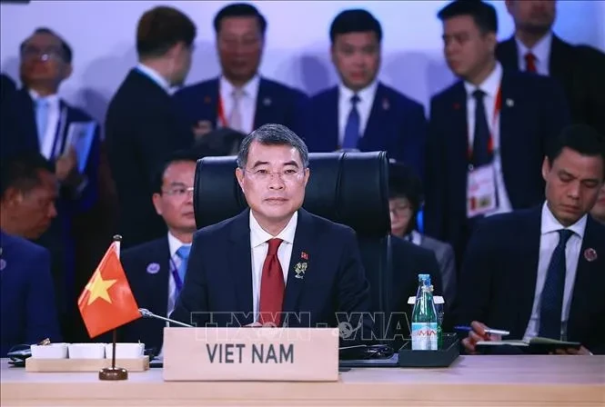 Thủ tướng Lê Minh Hưng kết thúc tốt đẹp chuyến công tác tham dự Hội nghị Cấp cao ASEAN lần thứ 48 Thủ tướng Lê Minh Hưng kết thúc tốt đẹp chuyến công tác tham dự Hội nghị Cấp cao ASEAN lần thứ 48