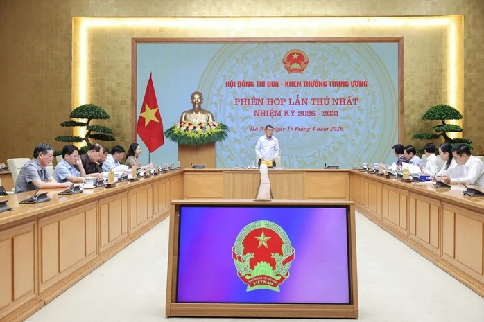 Thủ tướng Lê Minh Hưng: Khen thưởng phải đúng, trúng, kịp thời, không hình thức Thủ tướng Lê Minh Hưng: Khen thưởng phải đúng, trúng, kịp thời, không hình thức