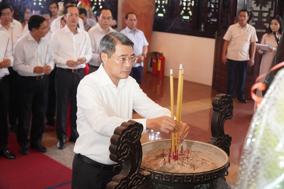 Thủ tướng Lê Minh Hưng: Kiện toàn cán bộ theo quan điểm 'có vào, có ra, có lên, có xuống'
