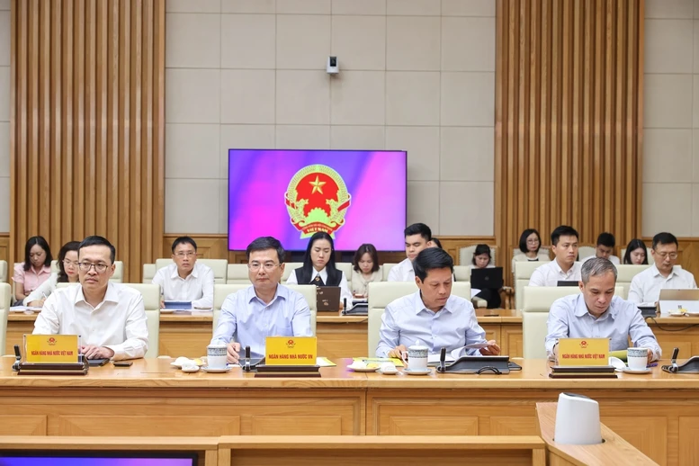 Thủ tướng Lê Minh Hưng làm việc với Ngân hàng Nhà nước Việt Nam Thủ tướng Lê Minh Hưng làm việc với Ngân hàng Nhà nước Việt Nam
